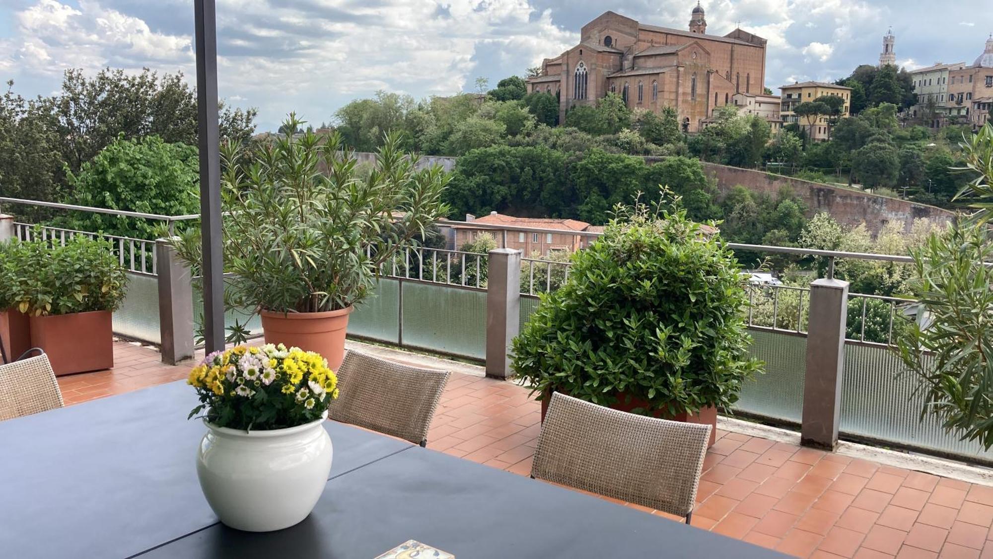Attico San Francesco Apartment เซียนา ภายนอก รูปภาพ